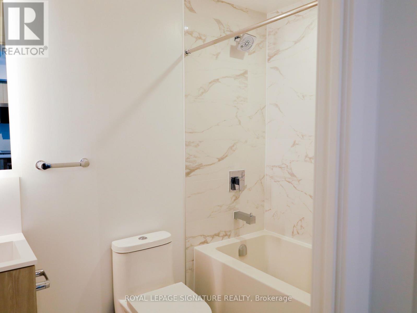 319 - 251 Masonary Way, Mississauga, Ontario  L5H 0B3 - Photo 7 - W12938132