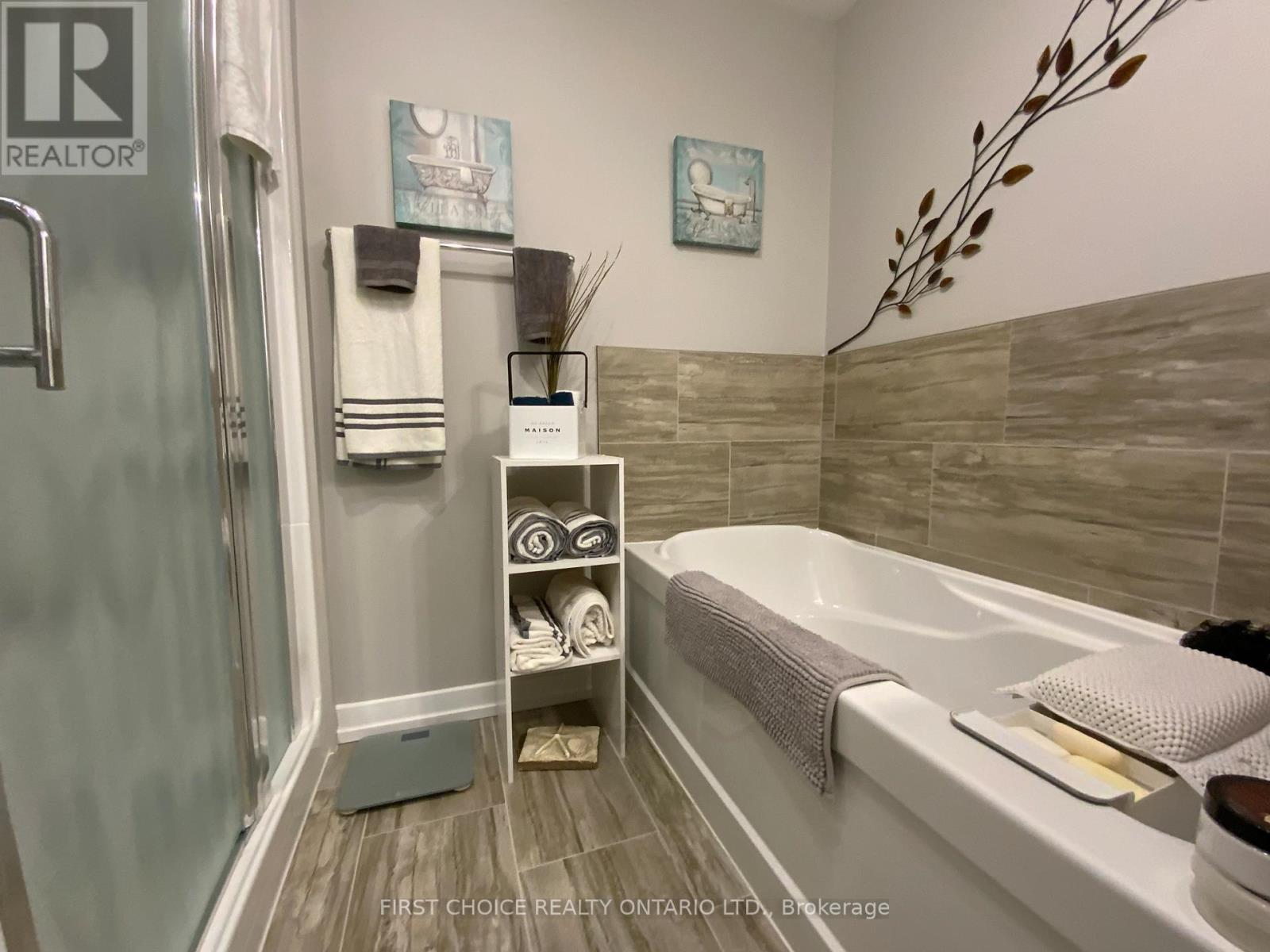 3 - 75 St-Moritz Street, Russell, Ontario  K0A 1W0 - Photo 18 - X12912524