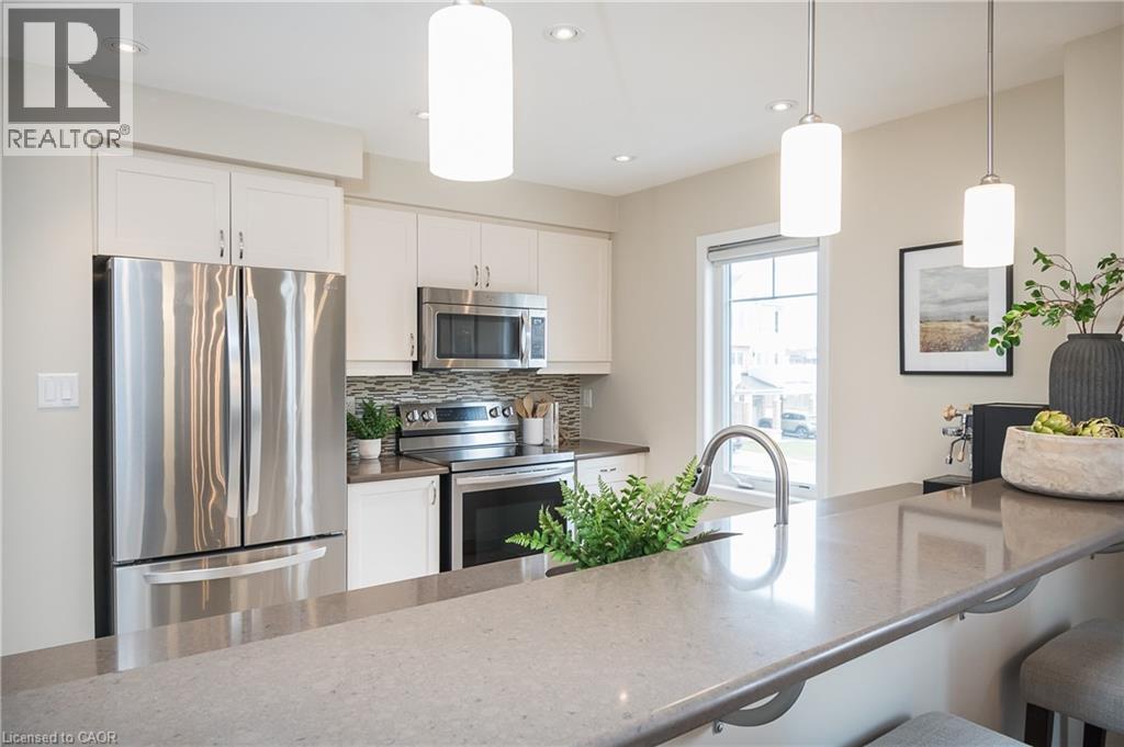 984 Nadalin Heights, Milton, Ontario  L9T 8R1 - Photo 12 - 40816318