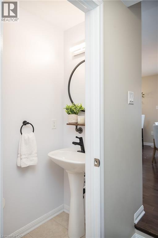 984 Nadalin Heights, Milton, Ontario  L9T 8R1 - Photo 18 - 40816318