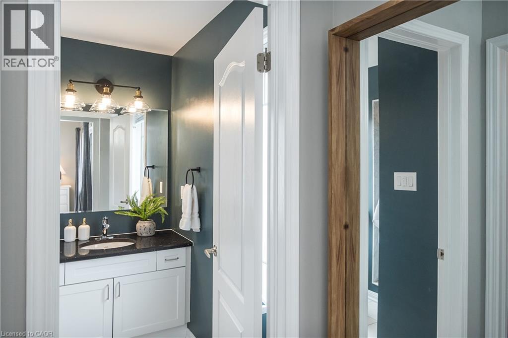 984 Nadalin Heights, Milton, Ontario  L9T 8R1 - Photo 28 - 40816318