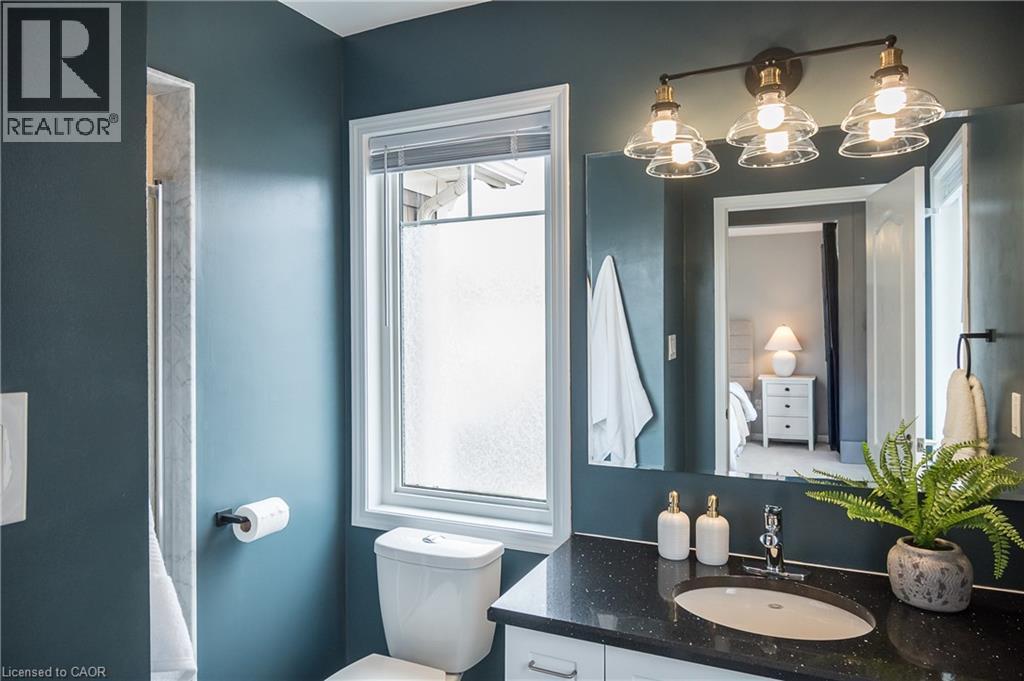 984 Nadalin Heights, Milton, Ontario  L9T 8R1 - Photo 29 - 40816318