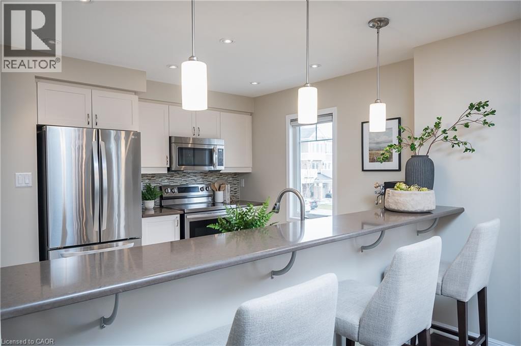 984 Nadalin Heights, Milton, Ontario  L9T 8R1 - Photo 8 - 40816318