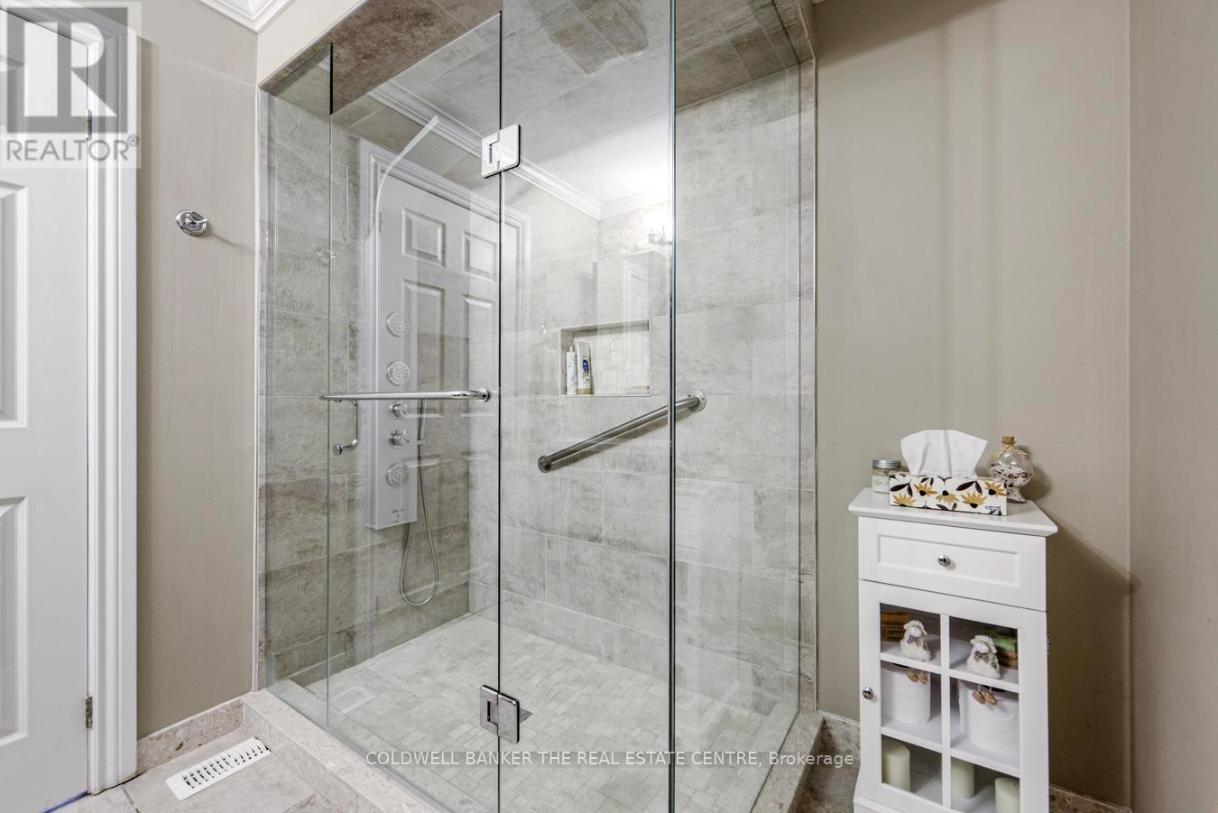 567 Lake Drive E, Georgina, Ontario  L0E 1S0 - Photo 23 - N12948784