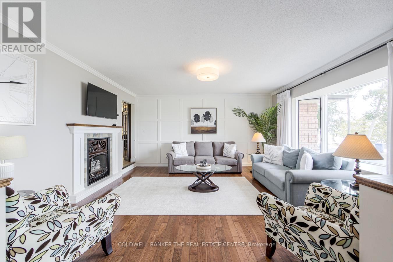 567 Lake Drive E, Georgina, Ontario  L0E 1S0 - Photo 8 - N12948784