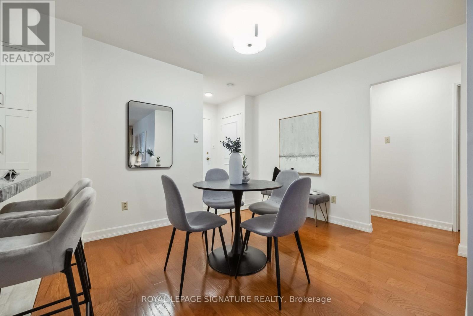 201 - 212 St. George Street, Toronto, Ontario  M5R 2N5 - Photo 8 - C12902748