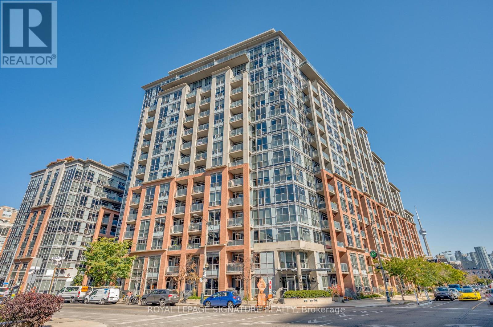 421 - 1 Shaw Street, Toronto, Ontario  M6K 0A1 - Photo 2 - C12932314