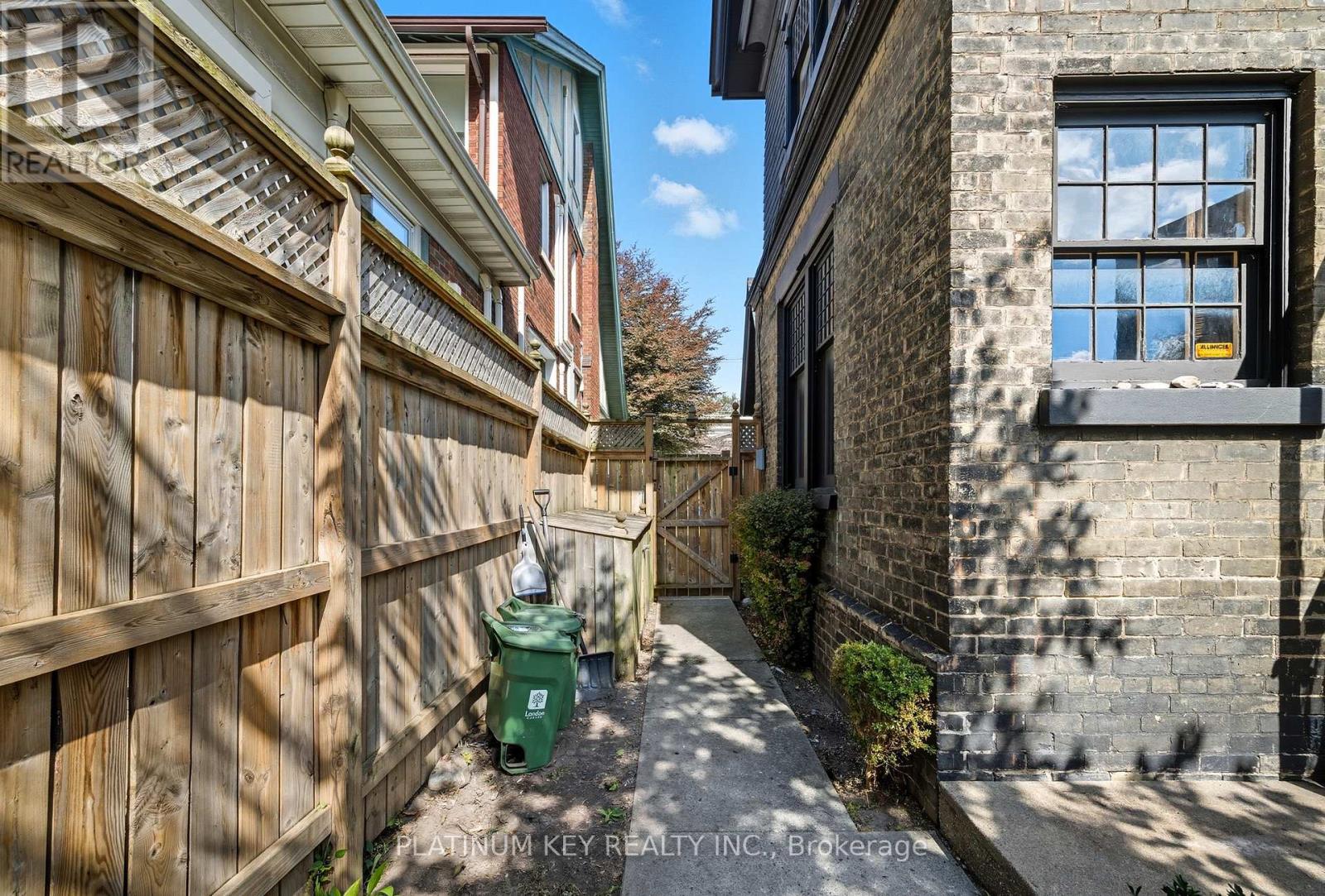 603 Queens Avenue, London East, Ontario  N6B 1Y9 - Photo 28 - X12948822