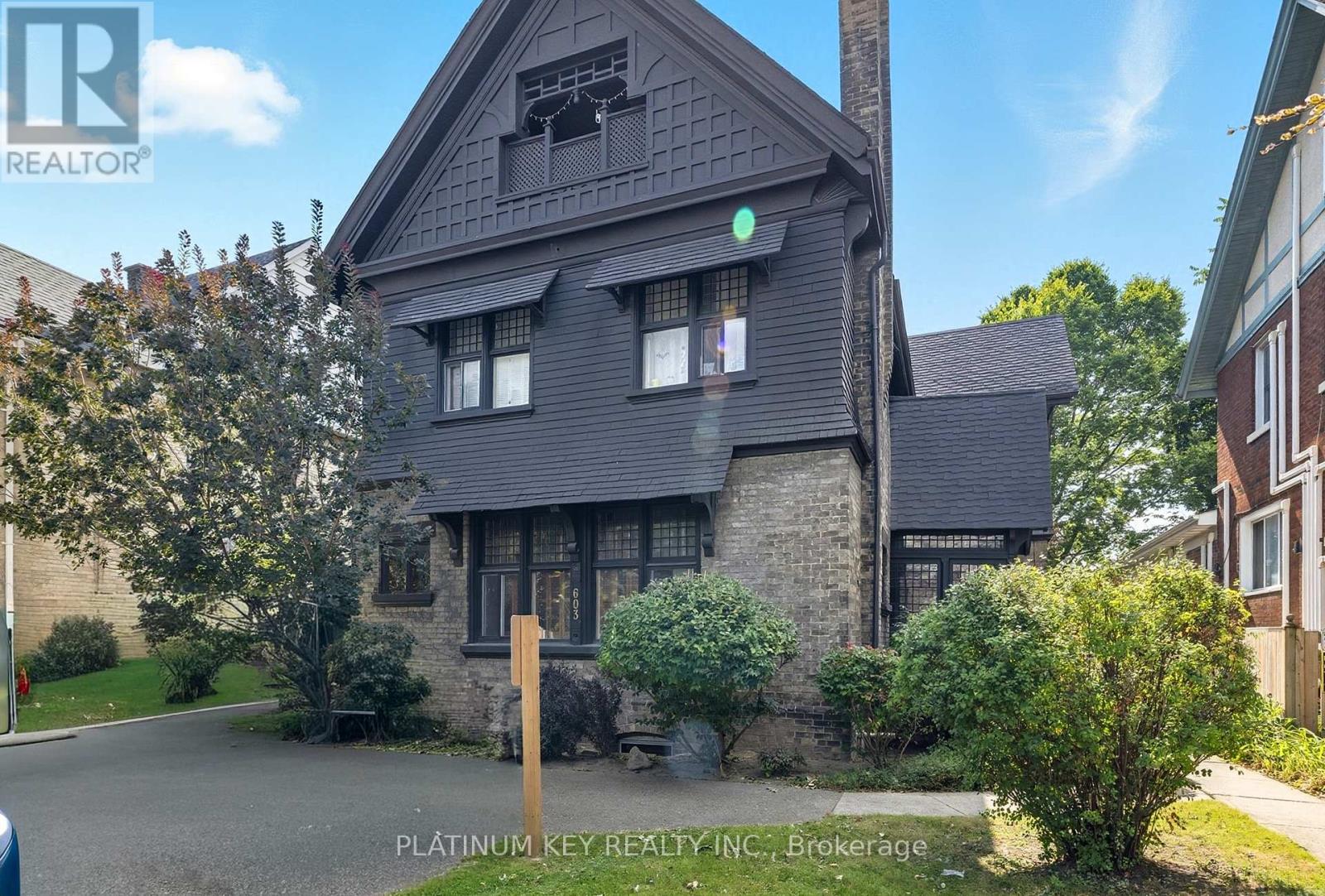 603 Queens Avenue, London East, Ontario  N6B 1Y9 - Photo 3 - X12948822