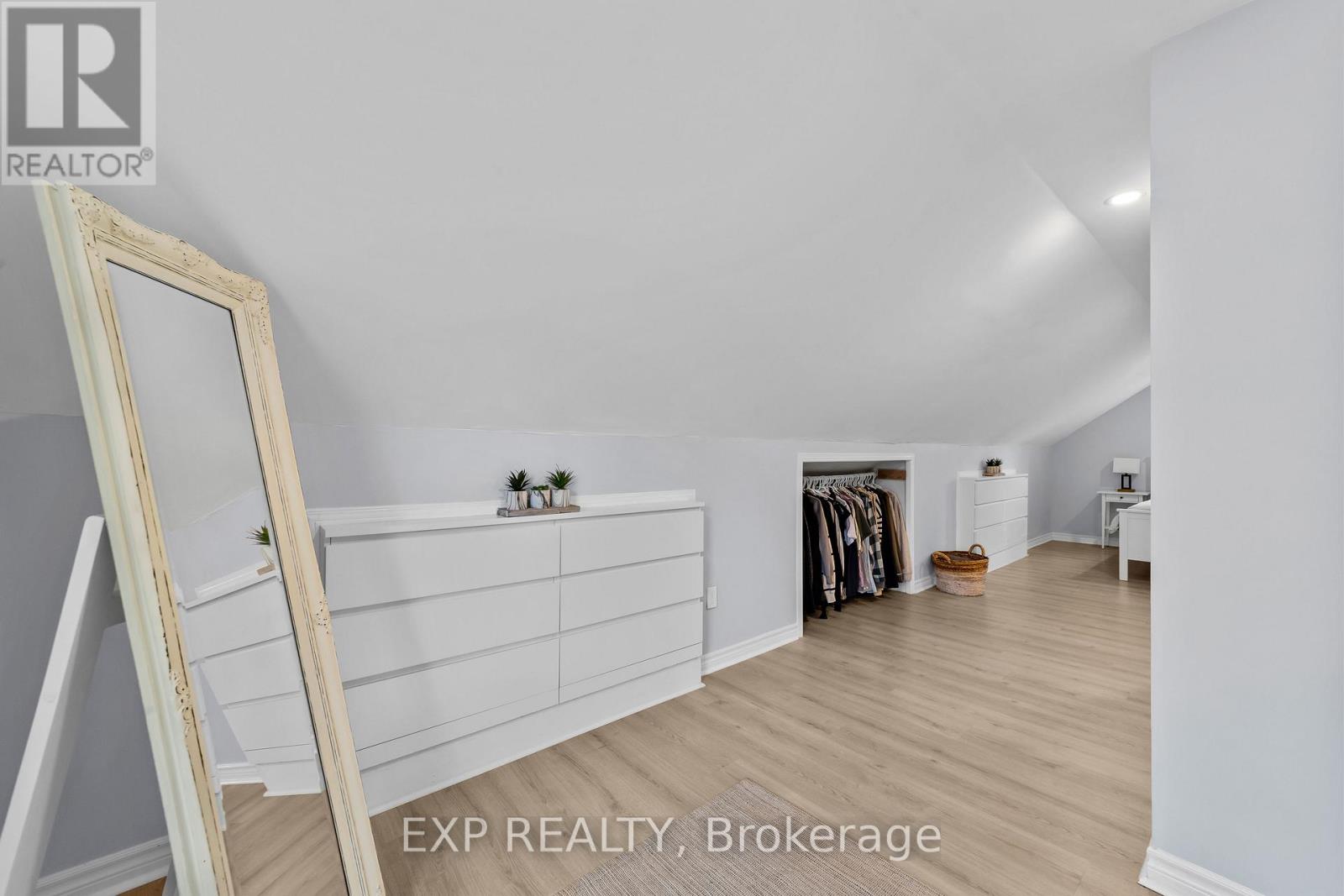 104 Barker Street, London East, Ontario  N5Y 1X7 - Photo 36 - X12948950