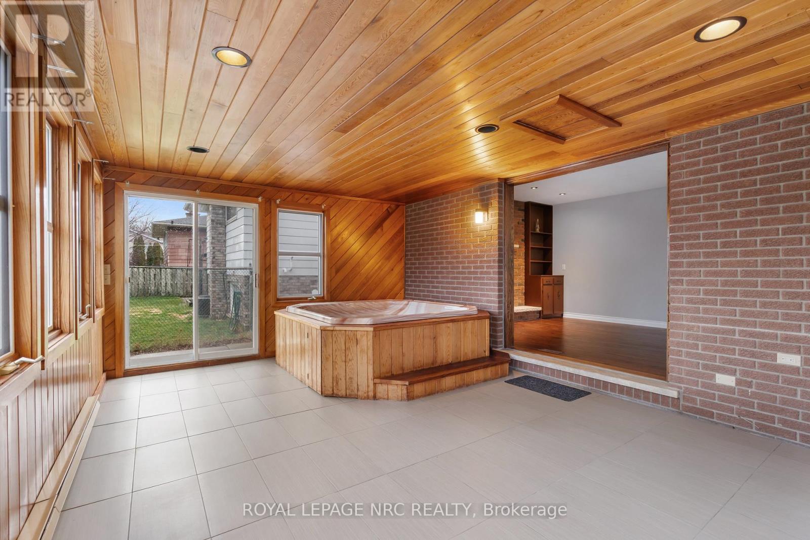 64 Adel Drive, St. Catharines, Ontario  L2M 7E6 - Photo 23 - X12945400