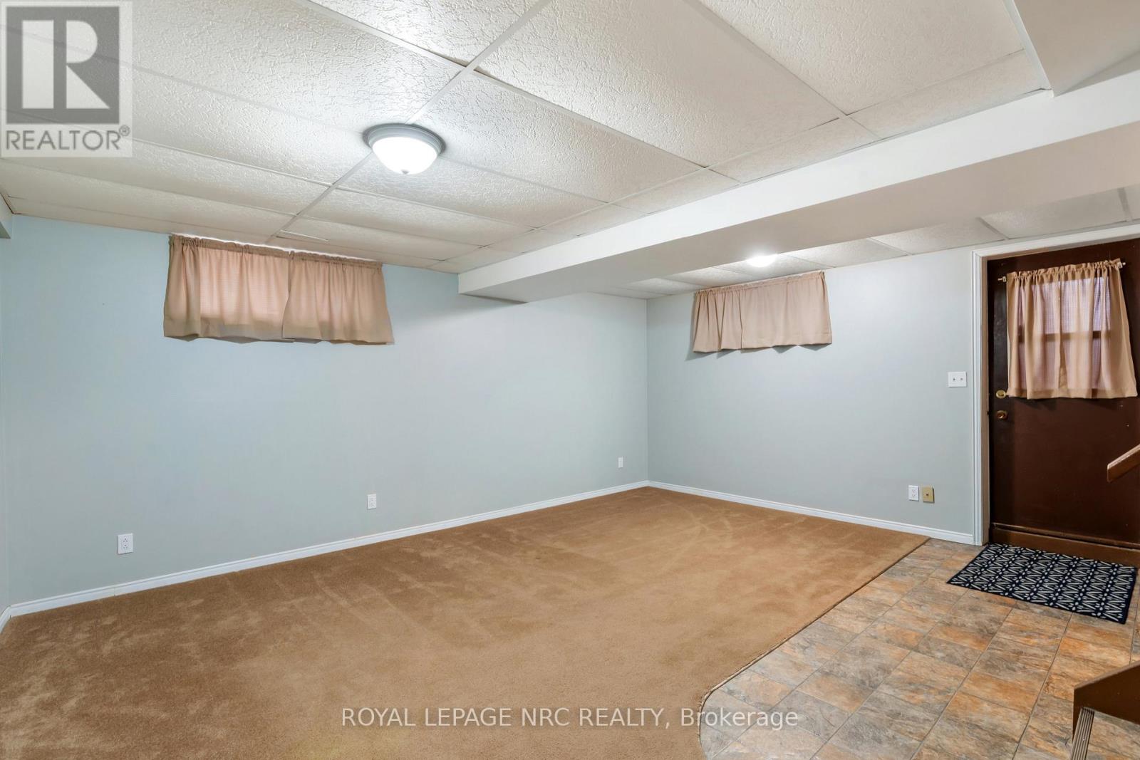 64 Adel Drive, St. Catharines, Ontario  L2M 7E6 - Photo 35 - X12945400