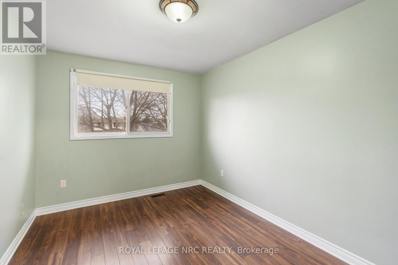 64 Adel Drive, St. Catharines, Ontario  L2M 7E6 - Photo 32 - X12945400