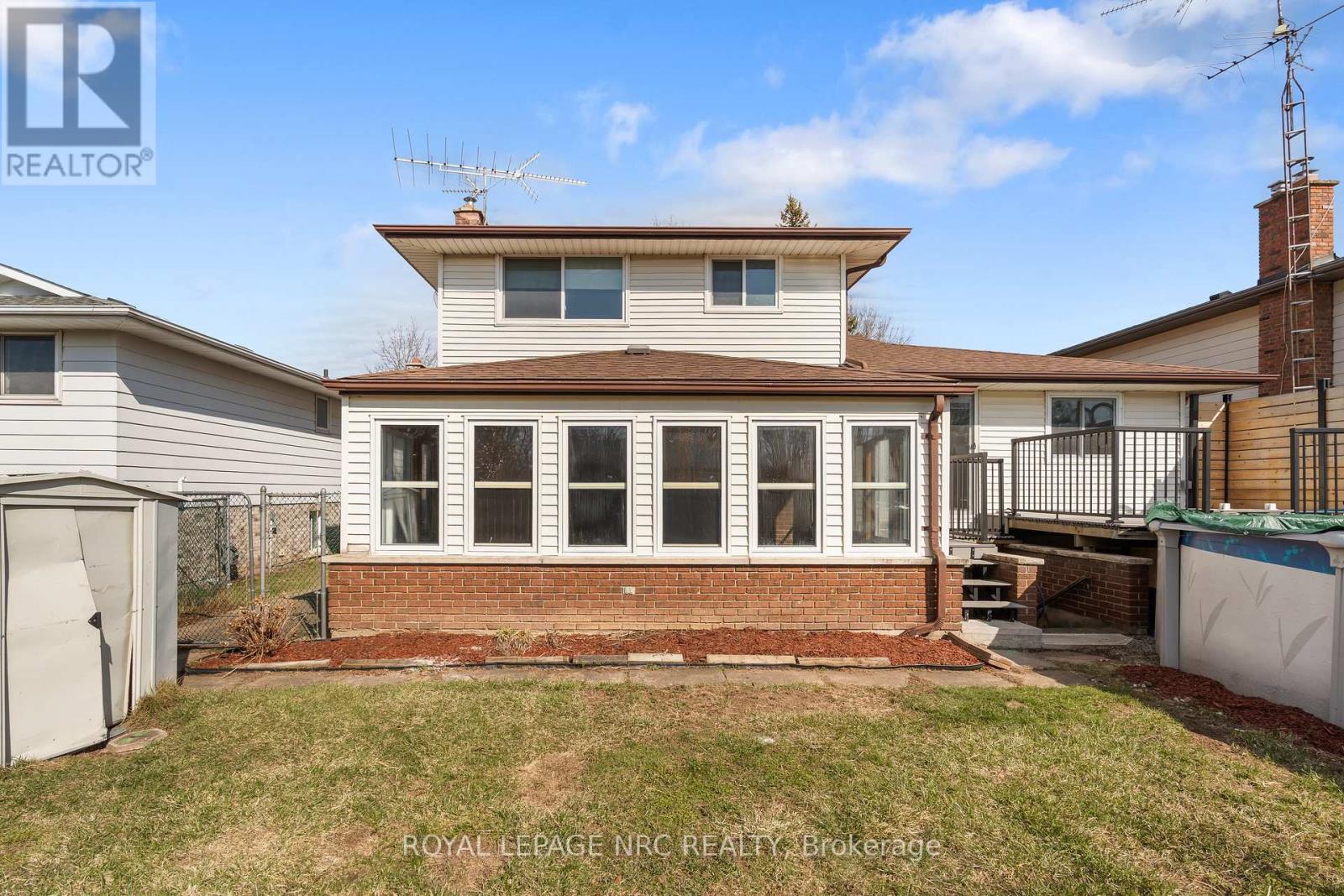 64 Adel Drive, St. Catharines, Ontario  L2M 7E6 - Photo 40 - X12945400