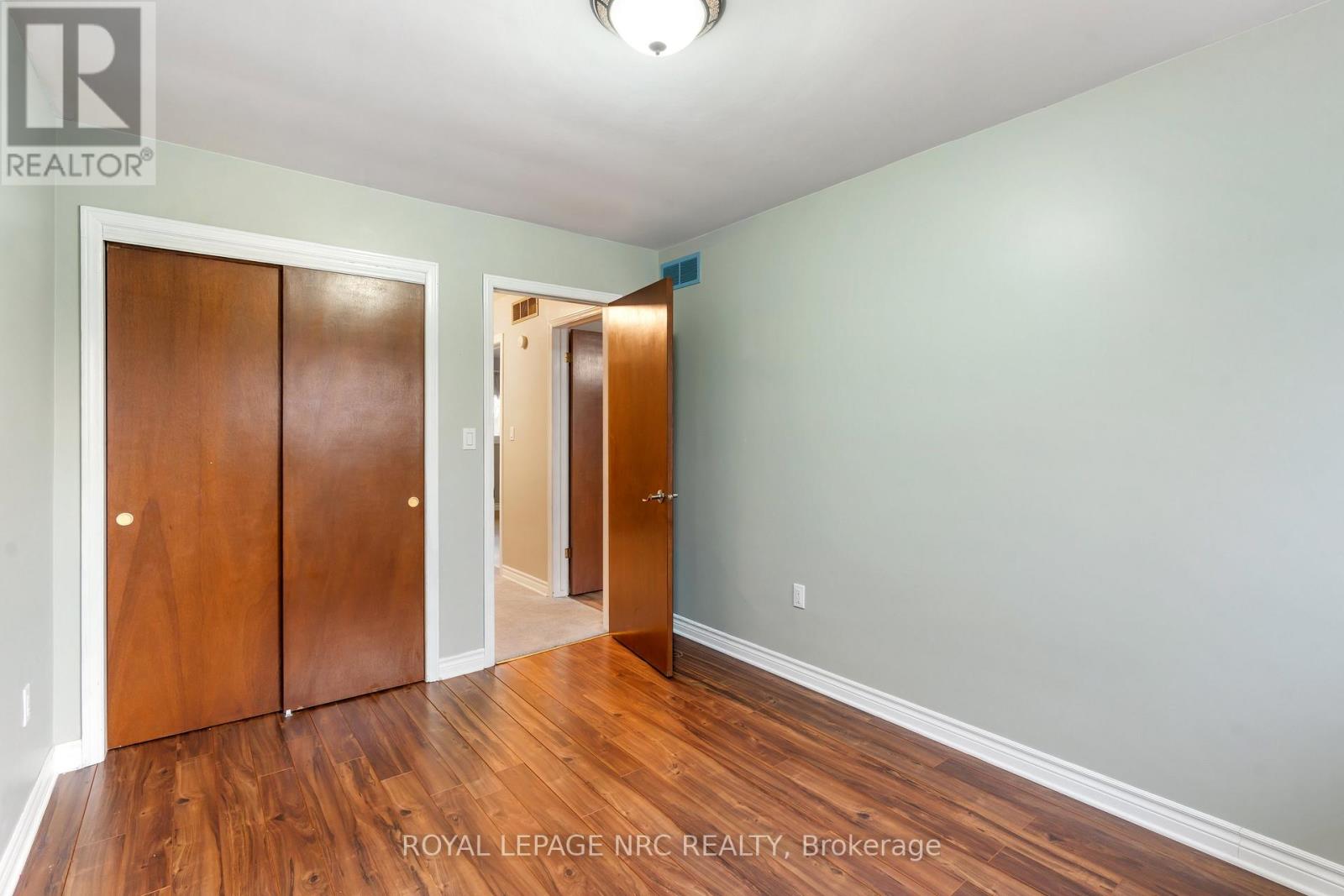 64 Adel Drive, St. Catharines, Ontario  L2M 7E6 - Photo 33 - X12945400