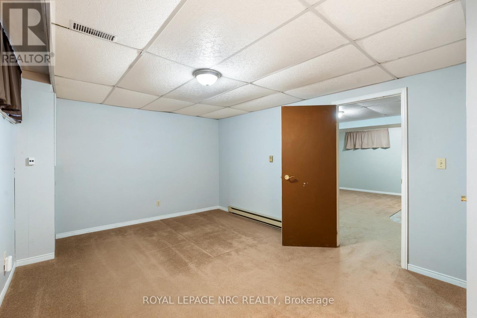 64 Adel Drive, St. Catharines, Ontario  L2M 7E6 - Photo 36 - X12945400