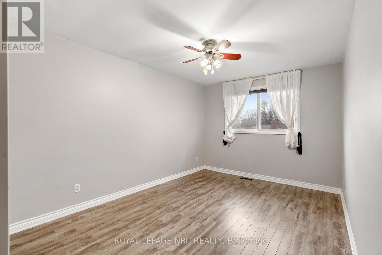 64 Adel Drive, St. Catharines, Ontario  L2M 7E6 - Photo 30 - X12945400