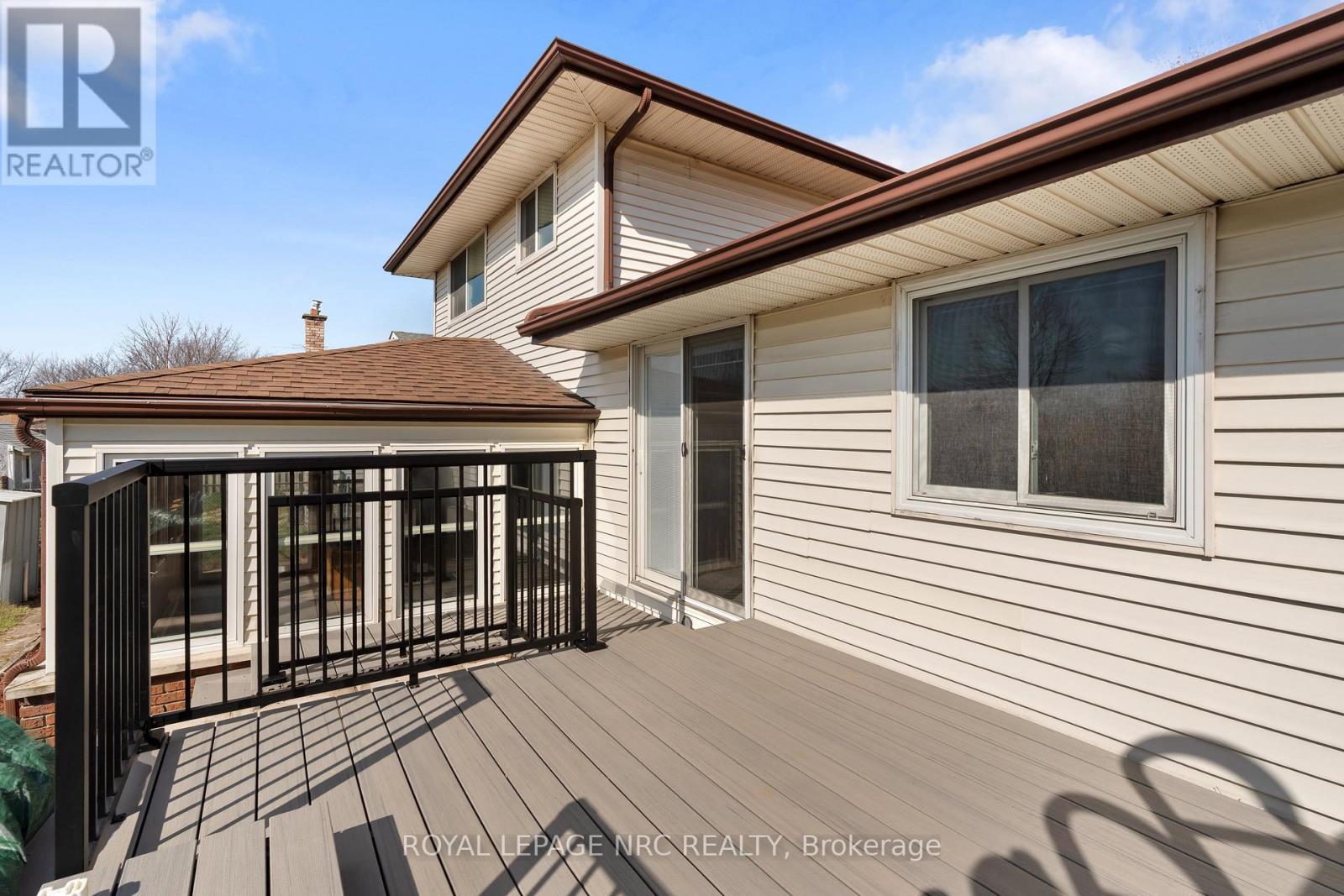 64 Adel Drive, St. Catharines, Ontario  L2M 7E6 - Photo 41 - X12945400