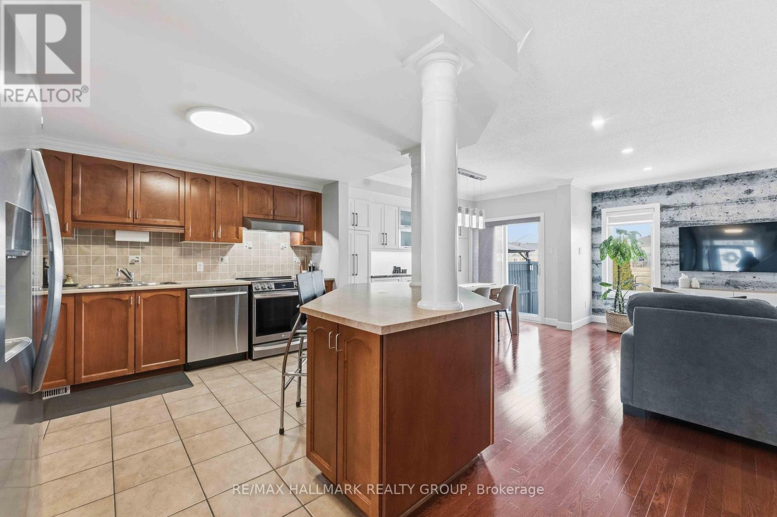 2034 Winsome Terrace, Ottawa, Ontario  K4A 4Y5 - Photo 6 - X12948752