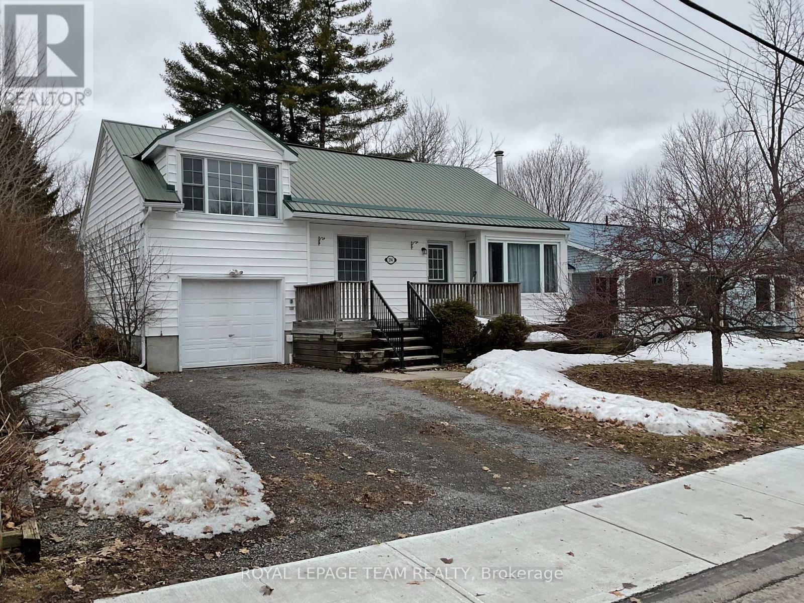 294 ST GEORGE STREET, Mississippi Mills, Ontario