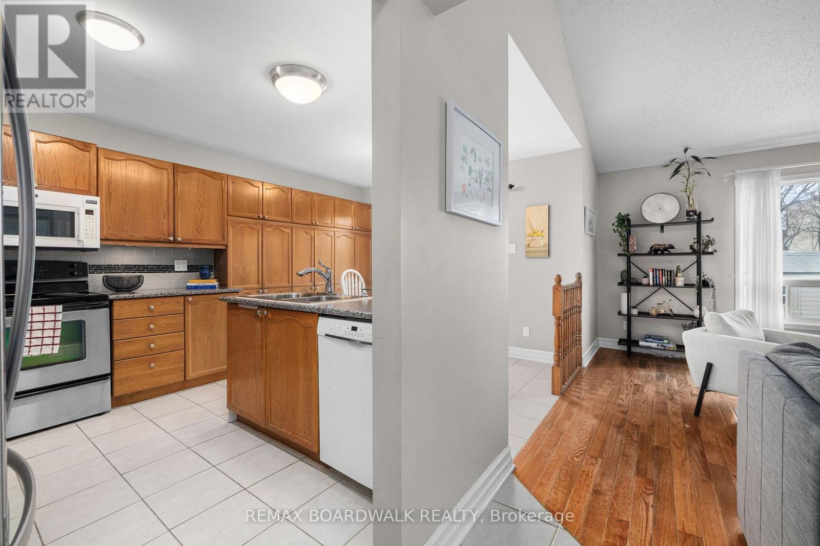 1981 Orchardview Avenue, Ottawa, Ontario  K4A 3B8 - Photo 12 - X12948988