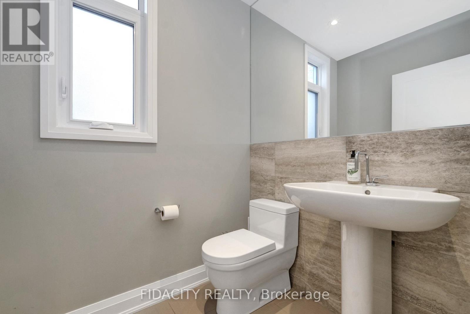 376c Wilmont Avenue, Ottawa, Ontario  K2A 0B1 - Photo 17 - X12949016