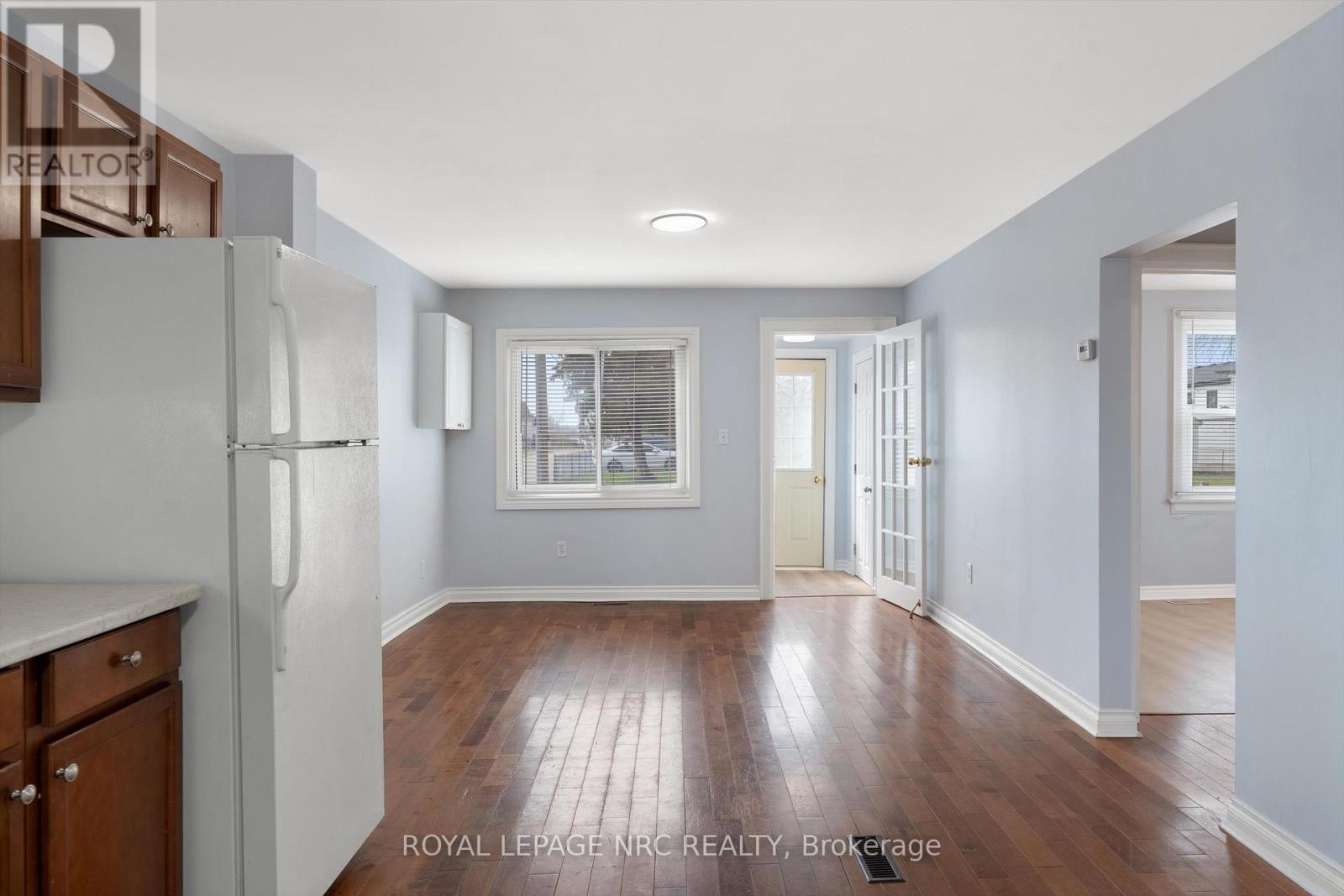 31 Prospect Avenue, St. Catharines, Ontario  L2M 5K2 - Photo 12 - X12949044