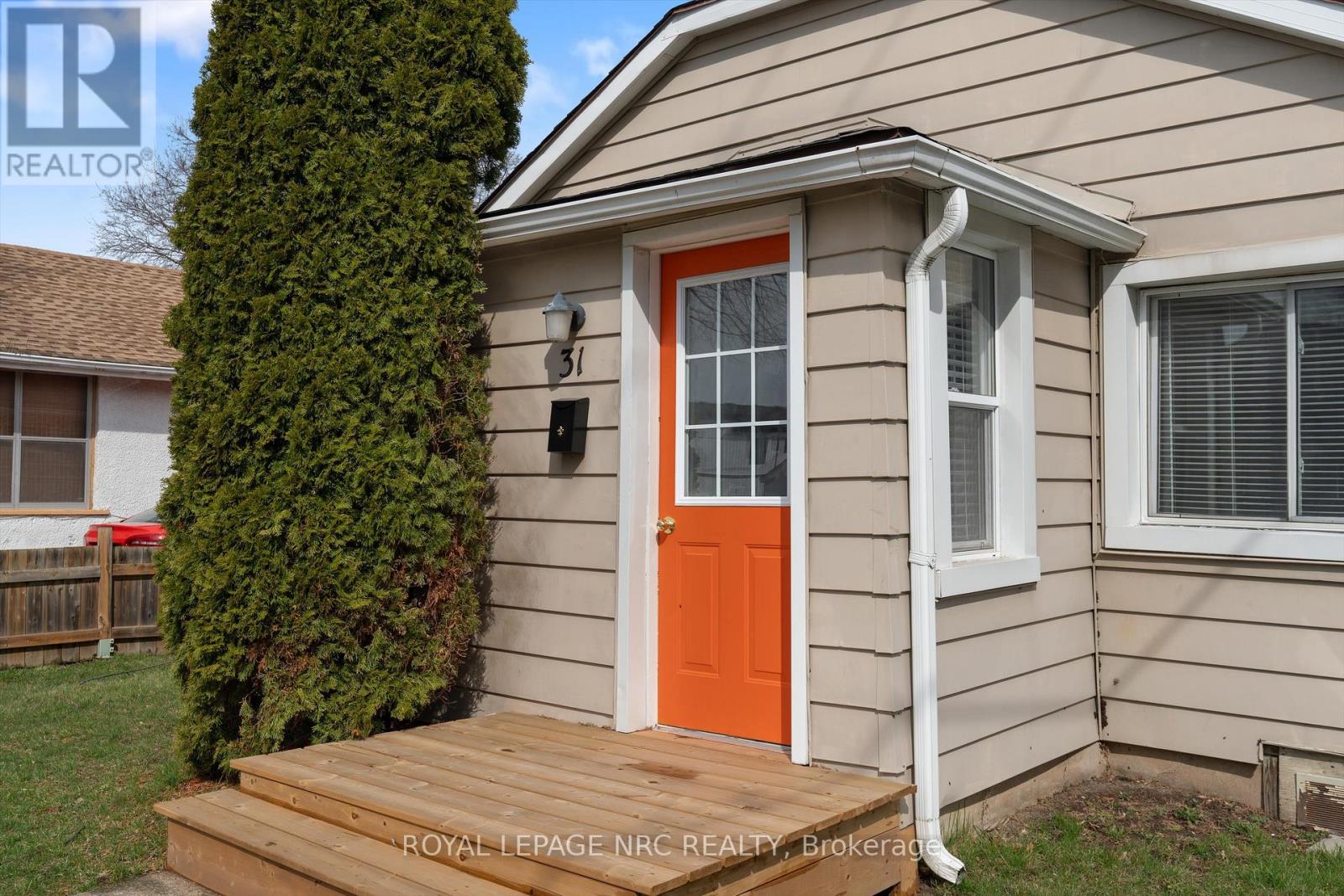 31 Prospect Avenue, St. Catharines, Ontario  L2M 5K2 - Photo 4 - X12949044