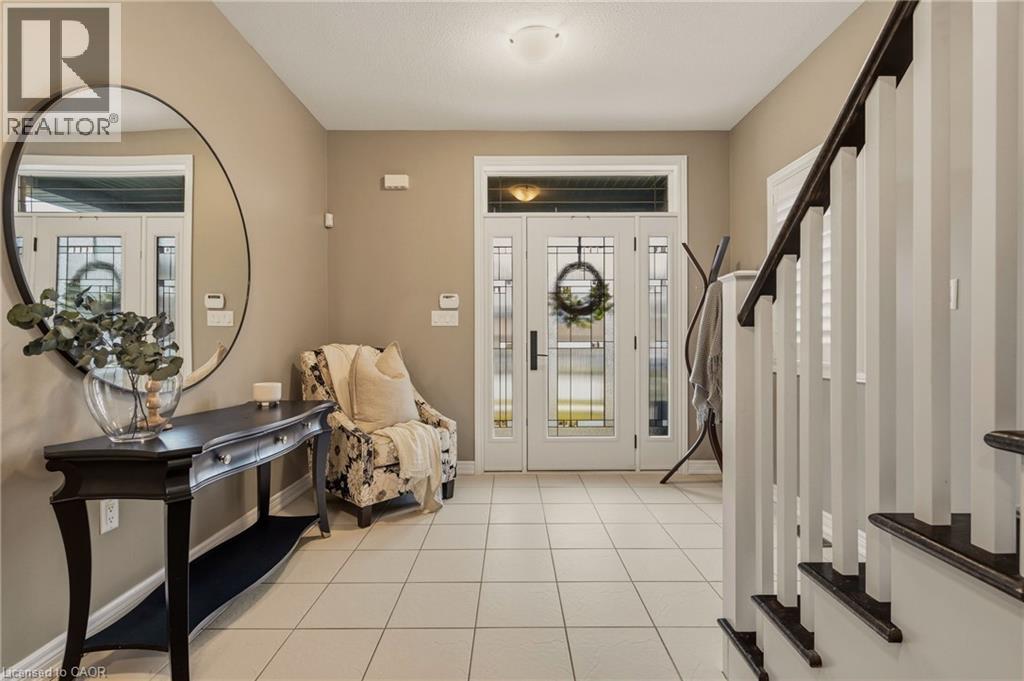 39 Turi Drive, Hamilton, Ontario  L9B 0E2 - Photo 4 - 40817083