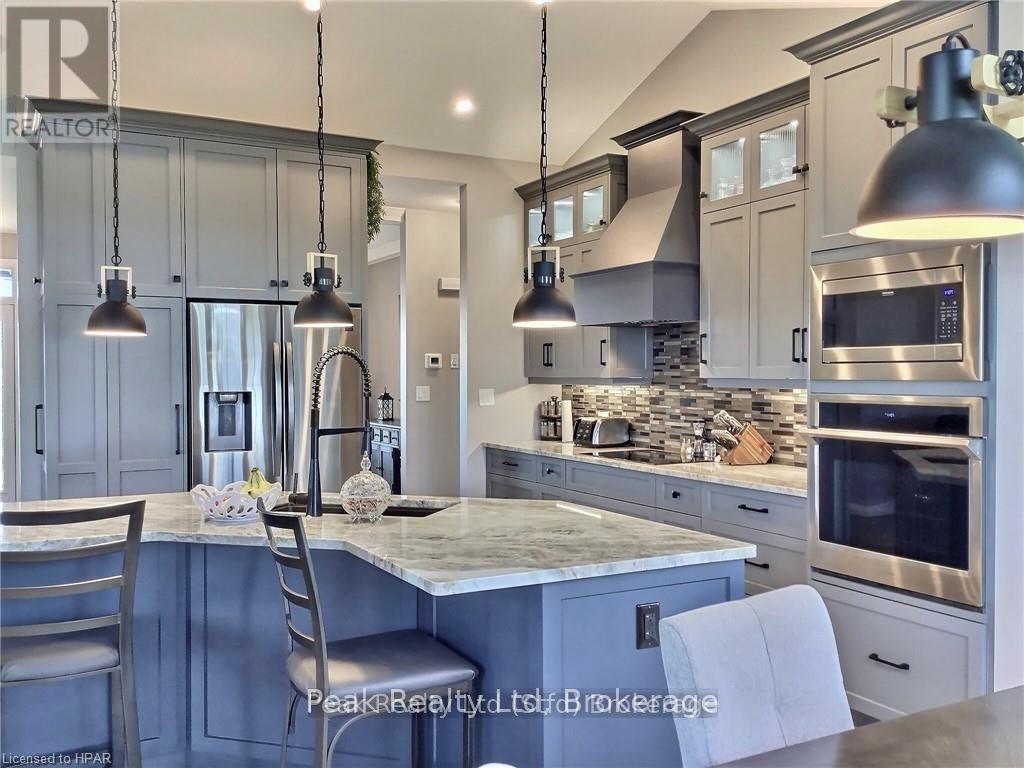 95 South Street, Ashfield-Colborne-Wawanosh, Ontario  N7A 3X8 - Photo 4 - X12949042