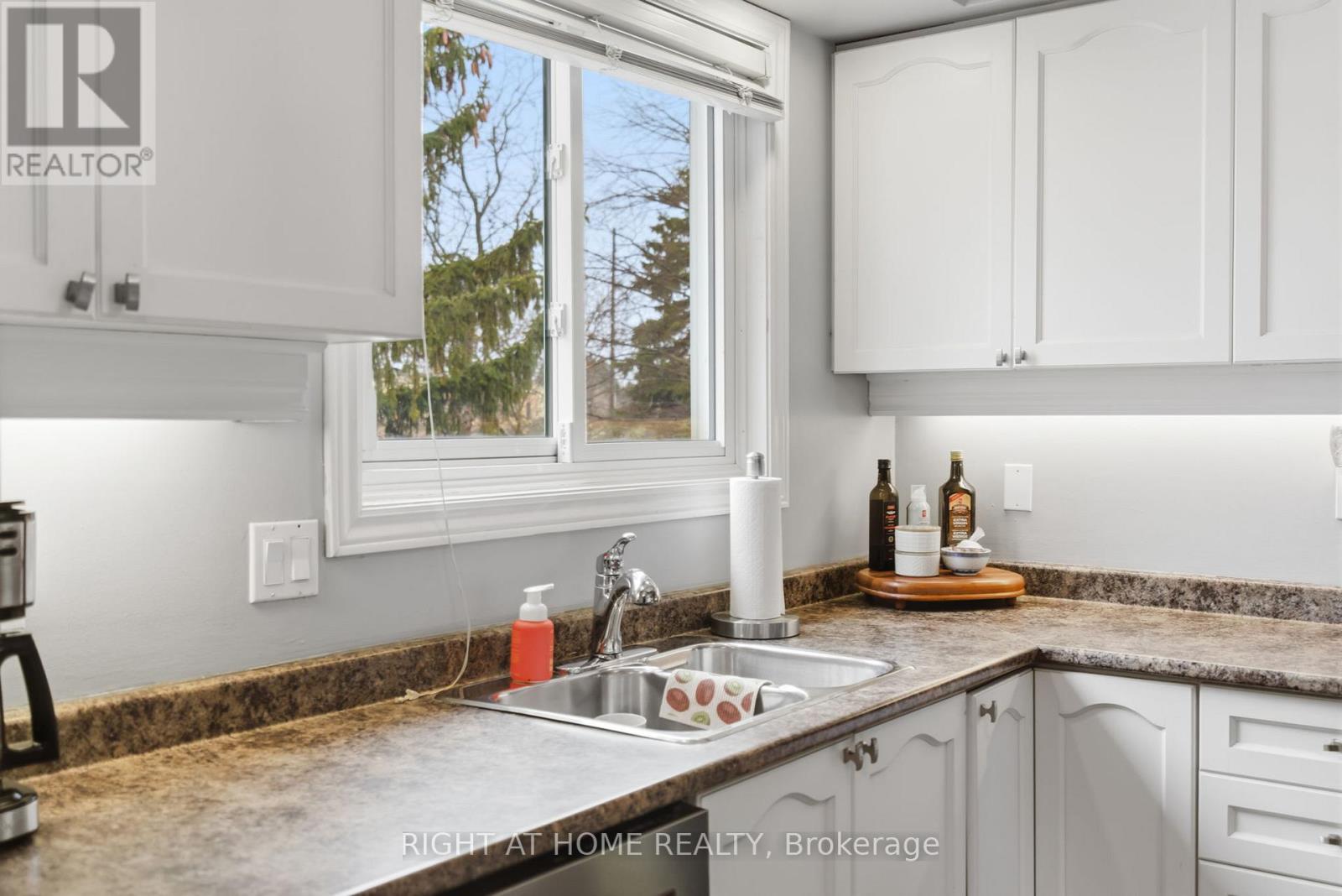 12 - 303 Garden Street, Whitby, Ontario L1N 3W3 - Photo 14 - E12949032