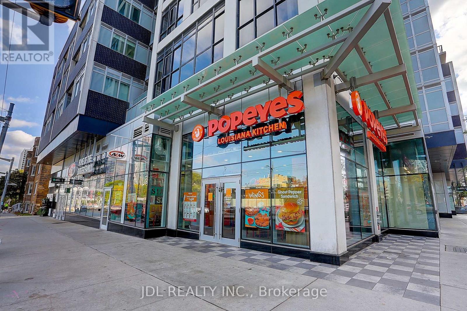 315 - 501 St. Clair Avenue W, Toronto, Ontario  M5P 0A2 - Photo 3 - C12948872