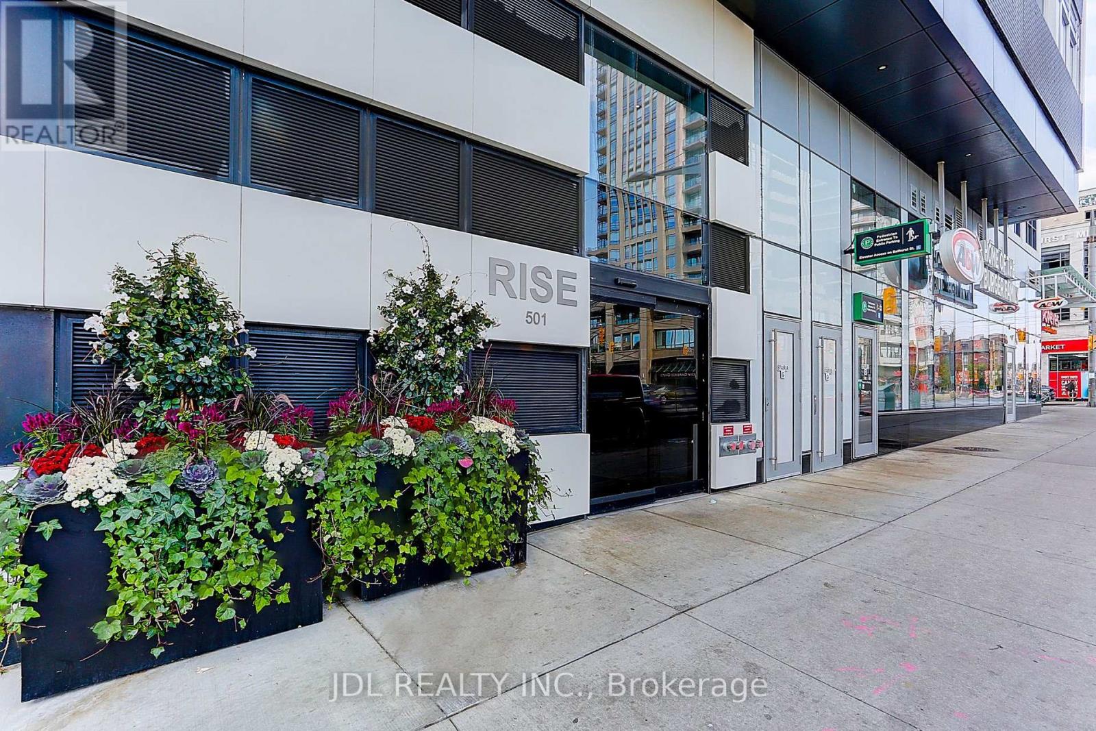 315 - 501 St. Clair Avenue W, Toronto, Ontario  M5P 0A2 - Photo 4 - C12948872