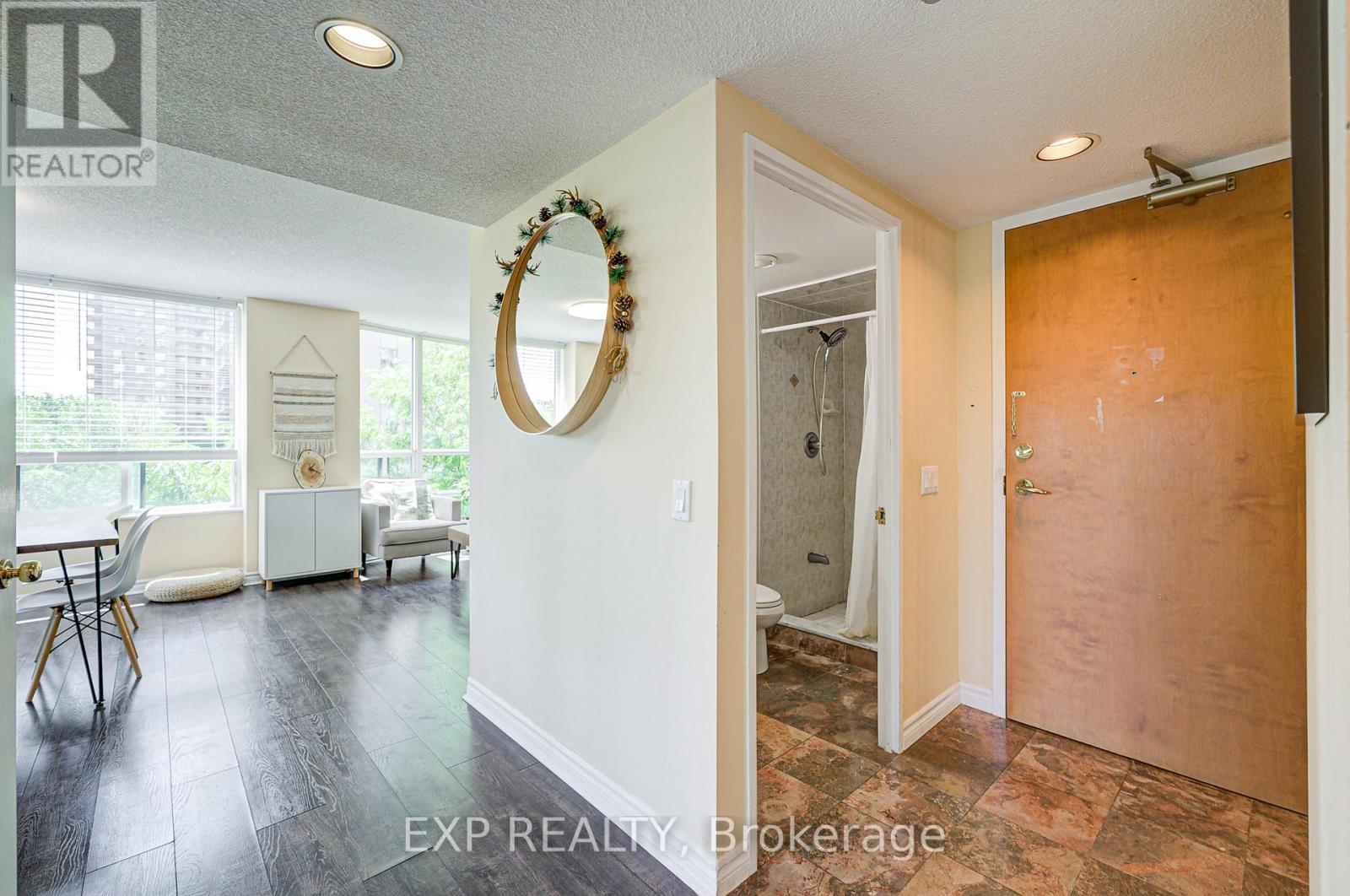 605 - 238 Doris Avenue, Toronto, Ontario  M2N 6W1 - Photo 6 - C12948874