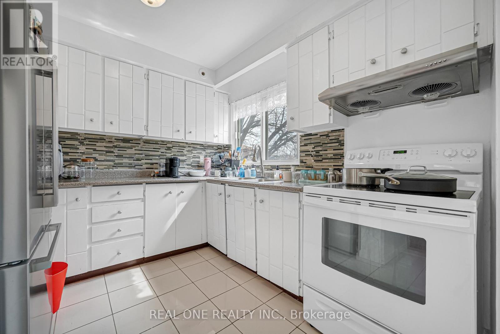 133 Jenny Wren Way, Toronto, Ontario  M2H 2Y8 - Photo 17 - C12948880