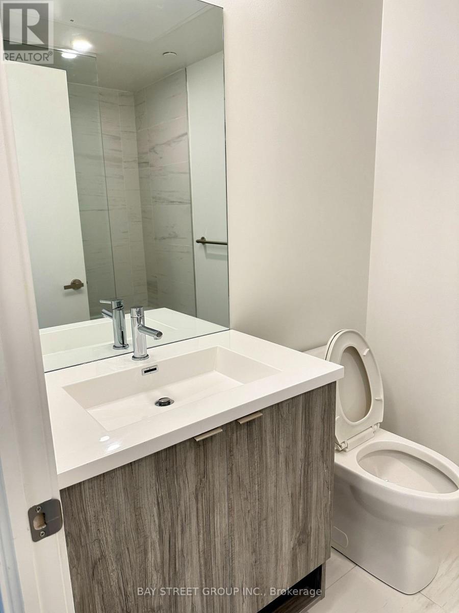 7310 - 138 Downes Street, Toronto, Ontario  M5E 0E4 - Photo 10 - C12948884