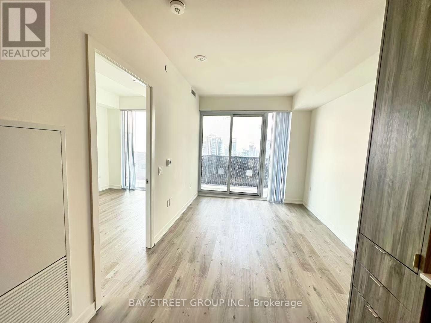 7310 - 138 Downes Street, Toronto, Ontario  M5E 0E4 - Photo 5 - C12948884