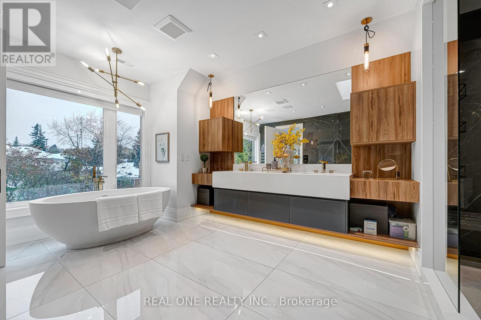 18 Aneta Circle, Toronto, Ontario  M2M 3J2 - Photo 27 - C12948906