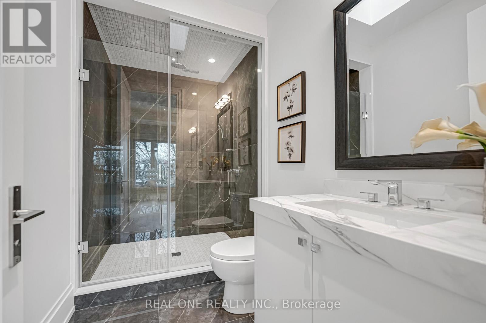 18 Aneta Circle, Toronto, Ontario  M2M 3J2 - Photo 33 - C12948906