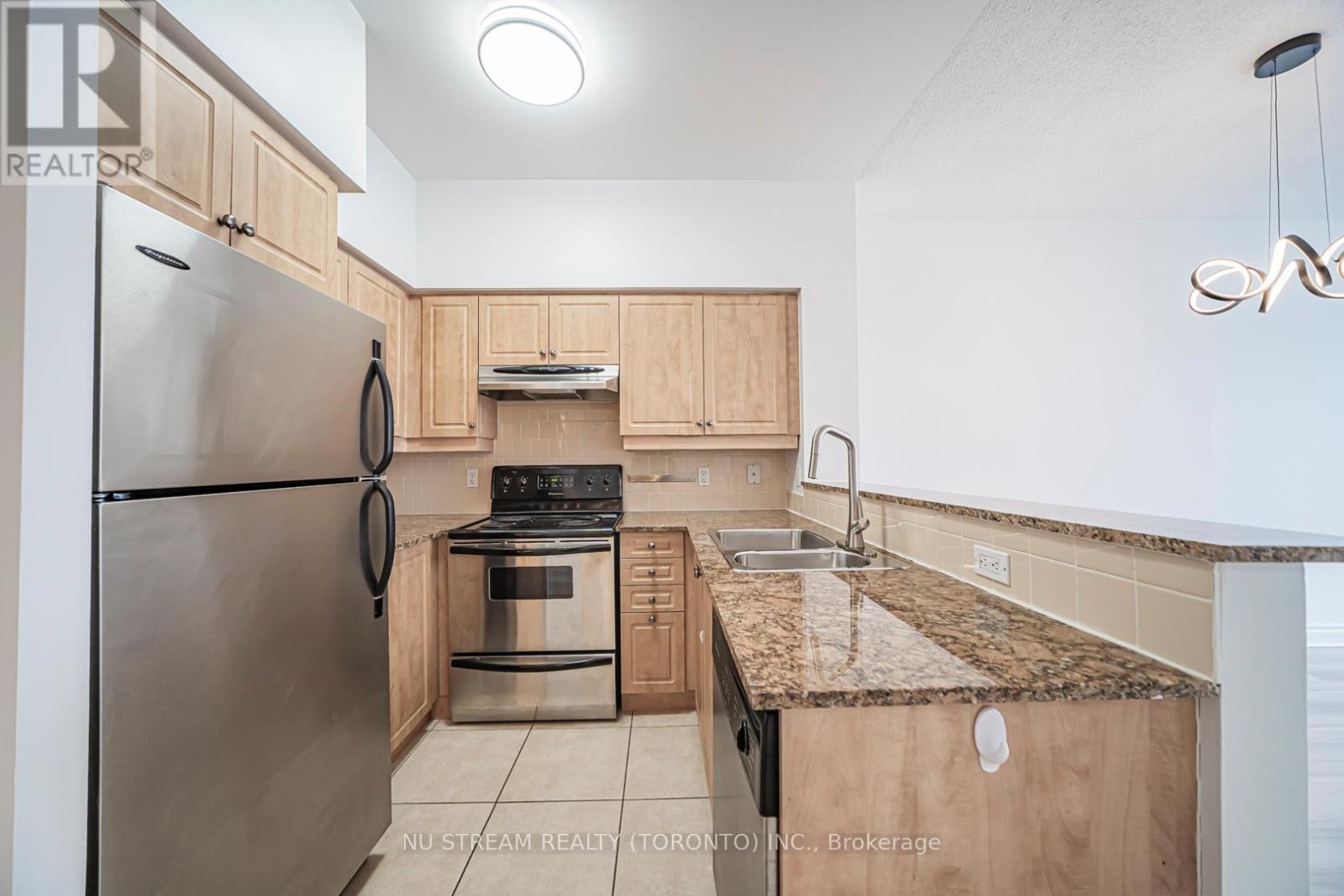 408 - 481 Rosewell Avenue, Toronto, Ontario  M4R 2J1 - Photo 6 - C12948918