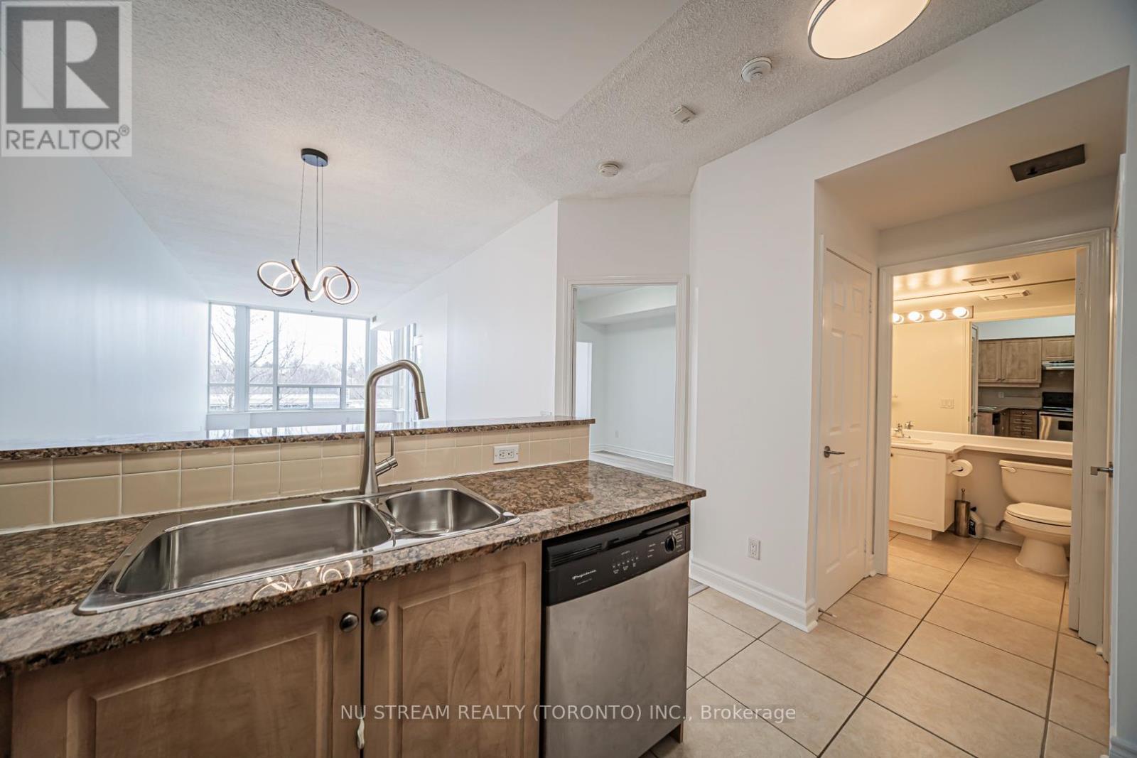 408 - 481 Rosewell Avenue, Toronto, Ontario  M4R 2J1 - Photo 9 - C12948918