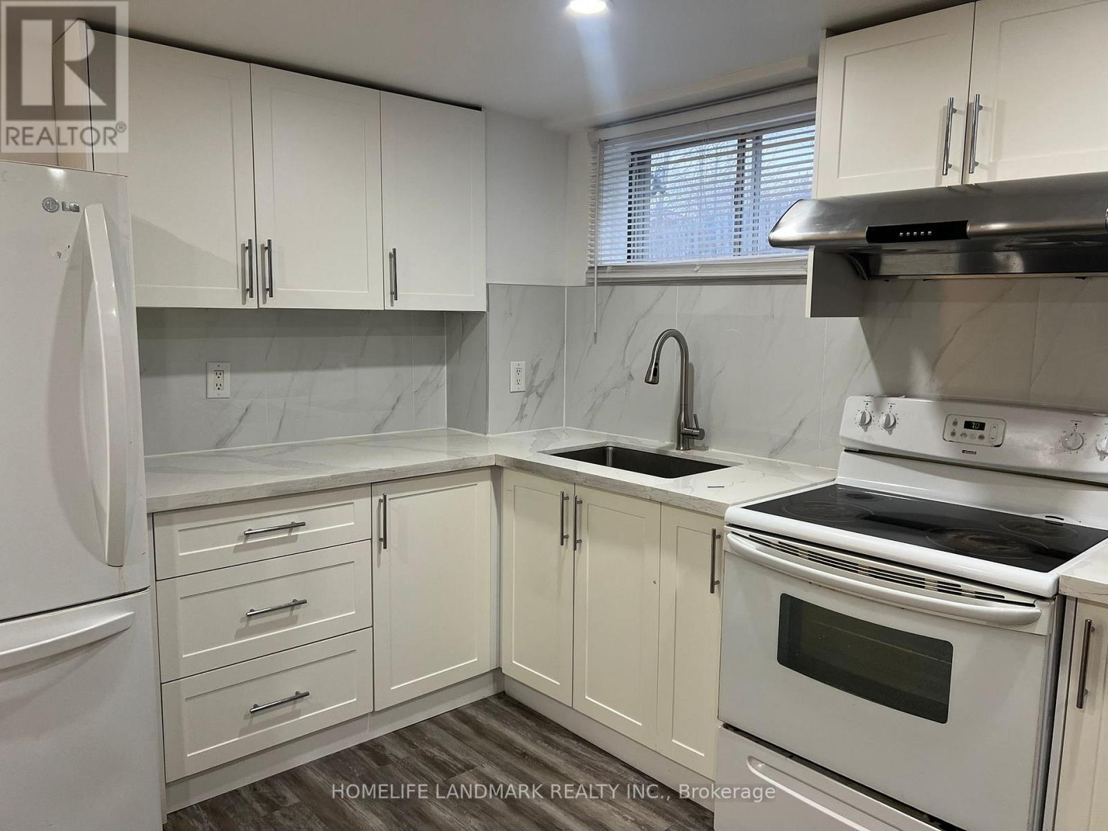 Ground Floor - 25 Navaho Drive, Toronto, Ontario  M2H 2X2 - Photo 3 - C12948940