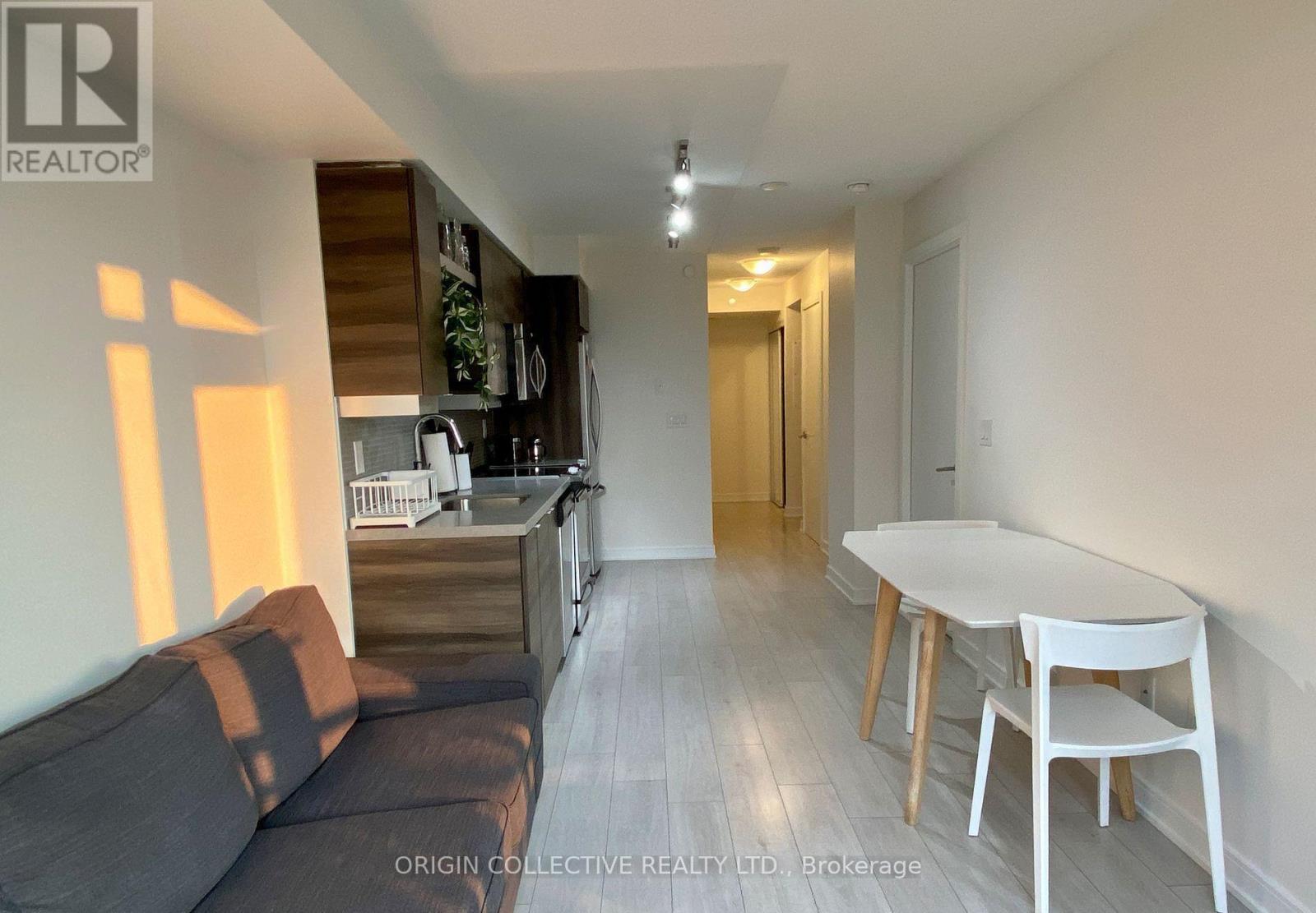 606 - 525 Adelaide Street W, Toronto, Ontario  M5V 1T6 - Photo 10 - C12948948