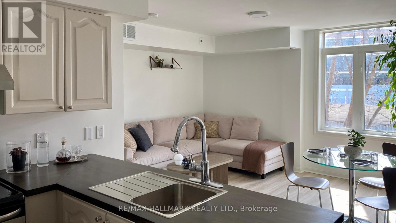 27 Sudbury Street, Toronto, Ontario  M6J 3W6 - Photo 12 - C12949014