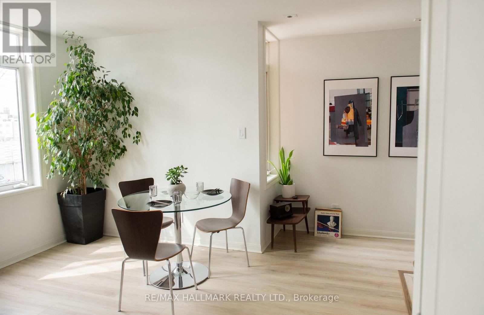 27 Sudbury Street, Toronto, Ontario  M6J 3W6 - Photo 3 - C12949014