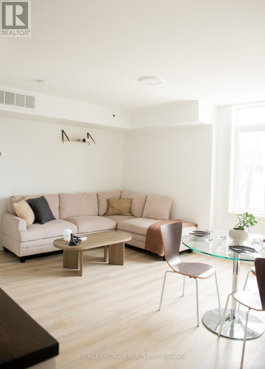 27 Sudbury Street, Toronto, Ontario  M6J 3W6 - Photo 7 - C12949014