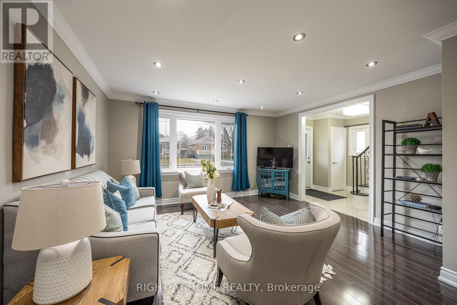 32 Rosemount Drive, Toronto, Ontario  M1K 2W9 - Photo 10 - E12948834