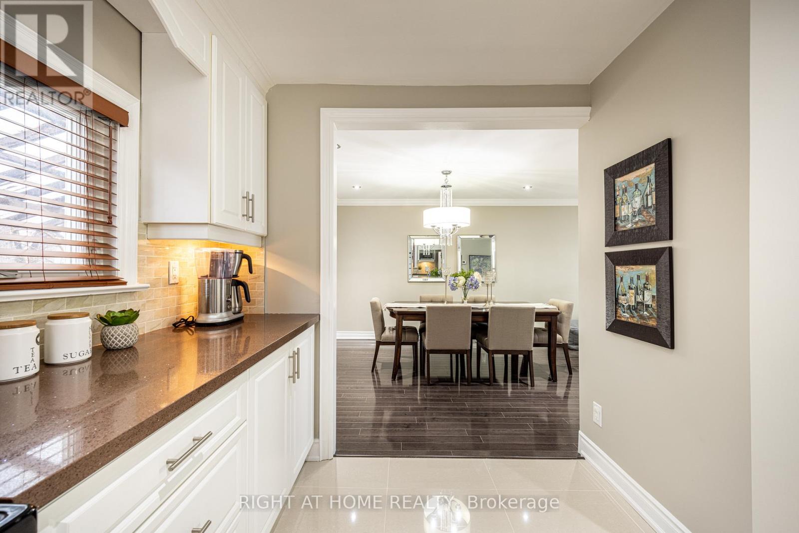 32 Rosemount Drive, Toronto, Ontario  M1K 2W9 - Photo 16 - E12948834