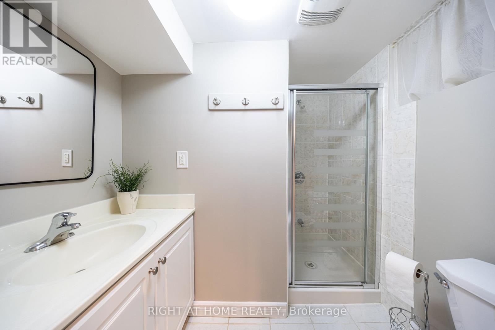 32 Rosemount Drive, Toronto, Ontario  M1K 2W9 - Photo 27 - E12948834