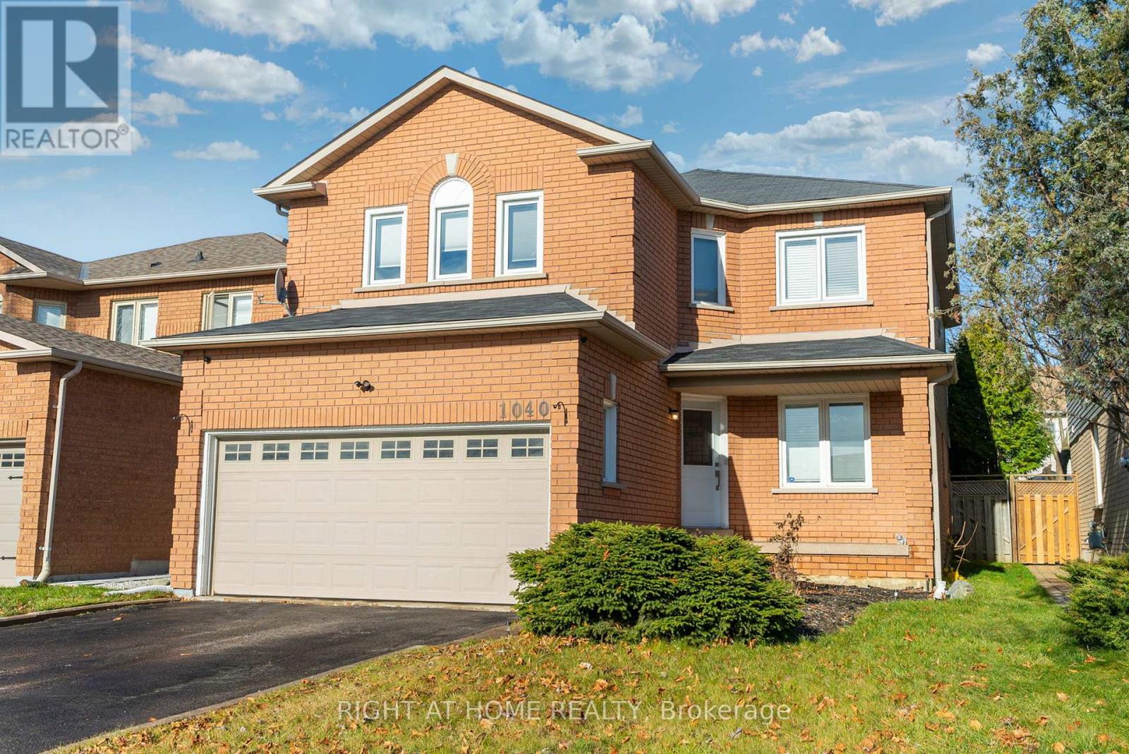 1040 BEAVER VALLEY CRESCENT, Oshawa, Ontario